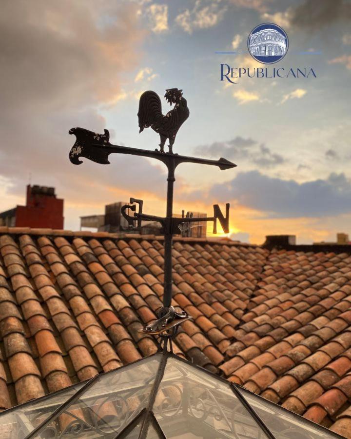 Republicana Casa Hostal - Habitacion 6 Calima Bogotá Dış mekan fotoğraf